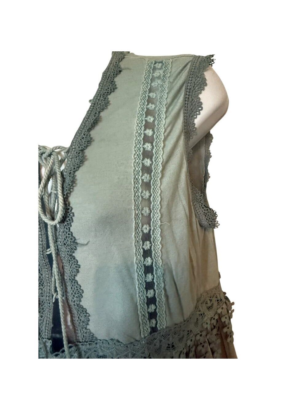 NWT POL Emerald Boho Lace Up front w/Tassle Tie Detail  S - Picture 9 of 13